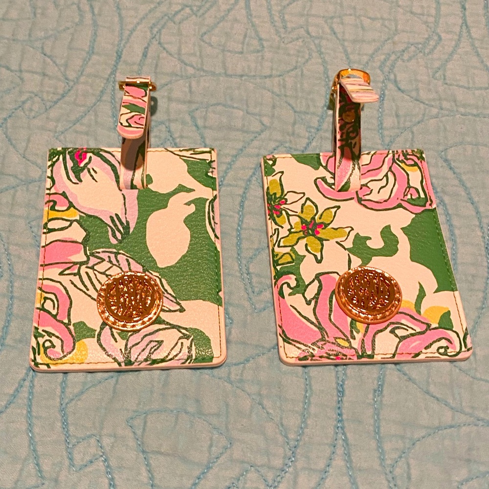 NWOT brand new set of two Lilly Pulitzer luggage tags. Green flower print.